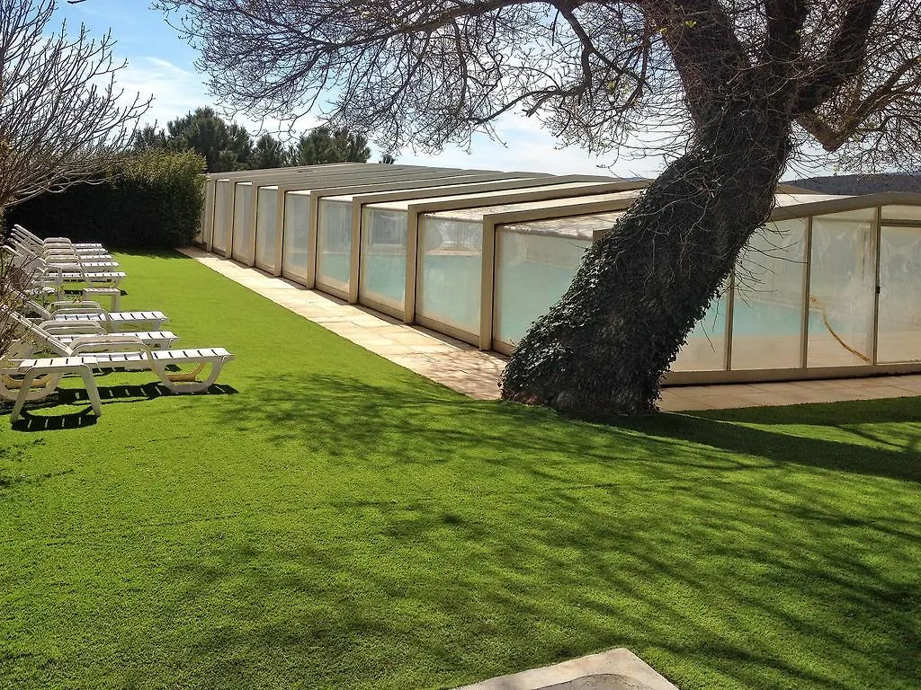 Hôtel Domaine Abbaye St.Hilaire 100S à Ollières